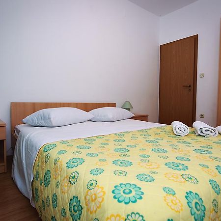Apartments Lucija Sukosan Exterior photo
