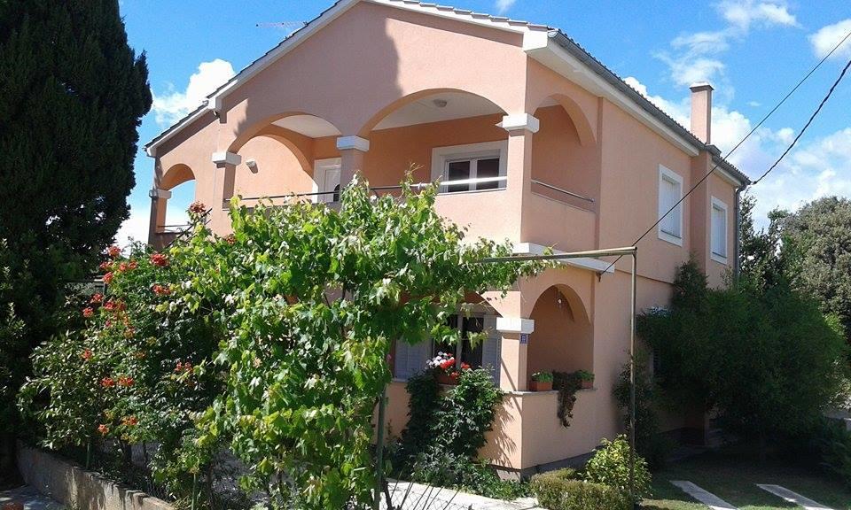 Apartments Lucija Sukosan Exterior photo