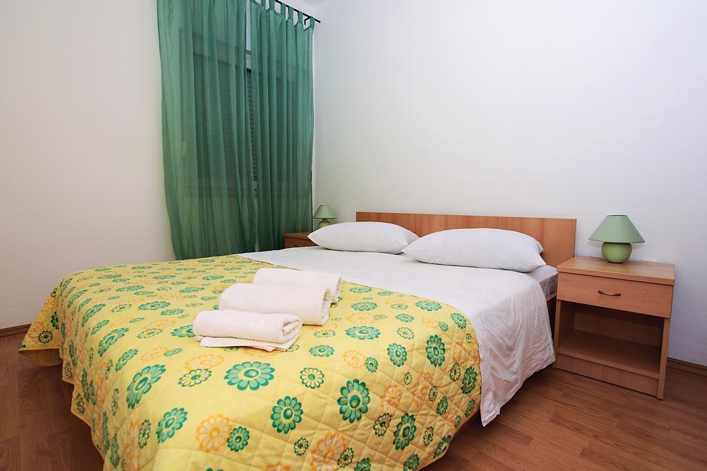 Apartments Lucija Sukosan Exterior photo